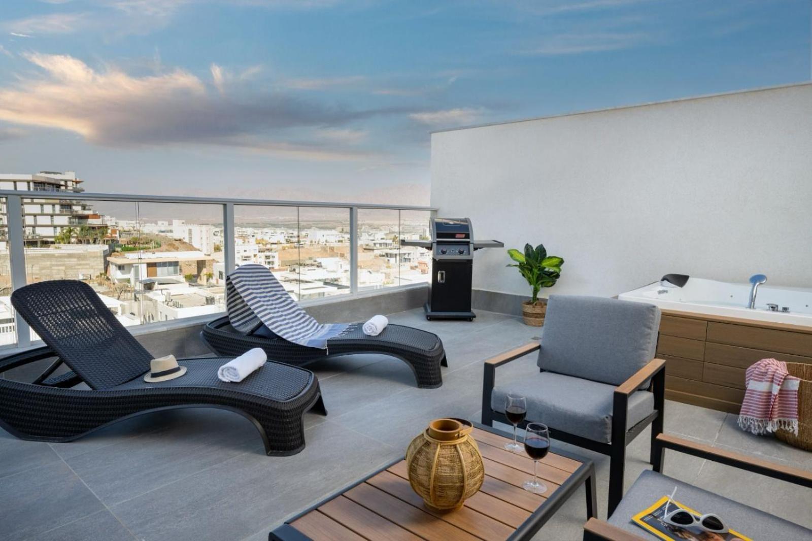 Апартаменты Mountain And Sea View - Penthouse With Private Pool Эйлат Экстерьер фото